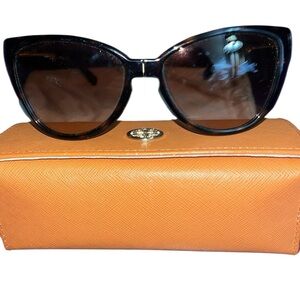 Tory Burch brown tortoise folding sunglasses with dark brown lens